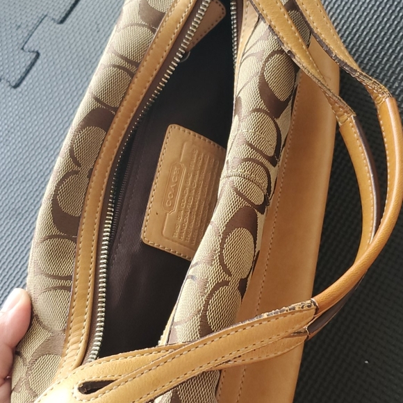 Coach mini hand bag - Picture 3 of 5